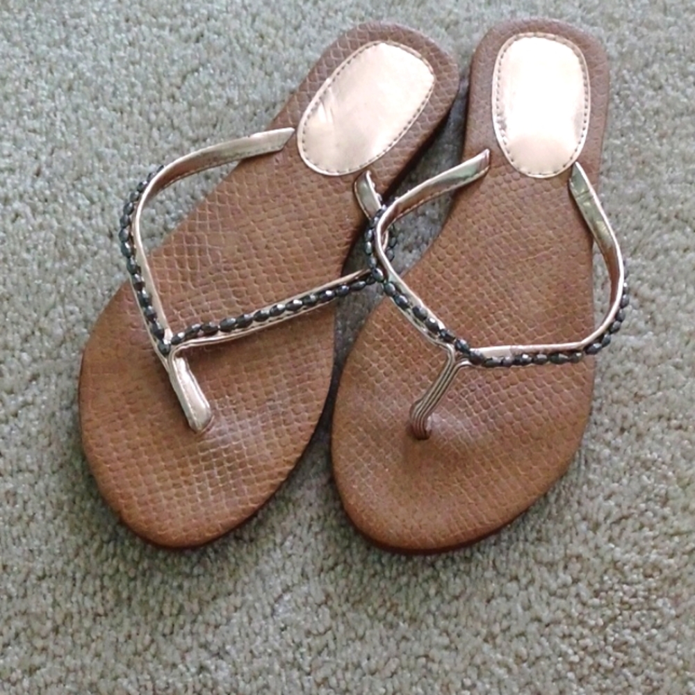NWOT Bronze beads sandals size 6